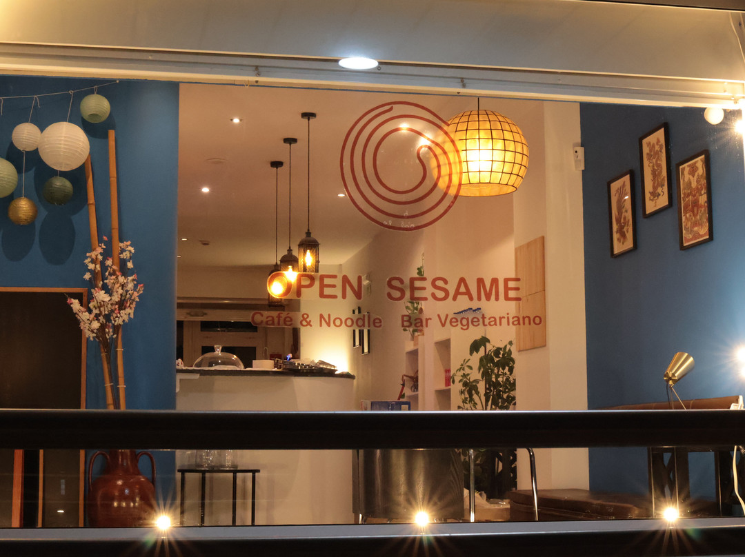 Open Sesame - Café & Noodle Bar Vegetariano