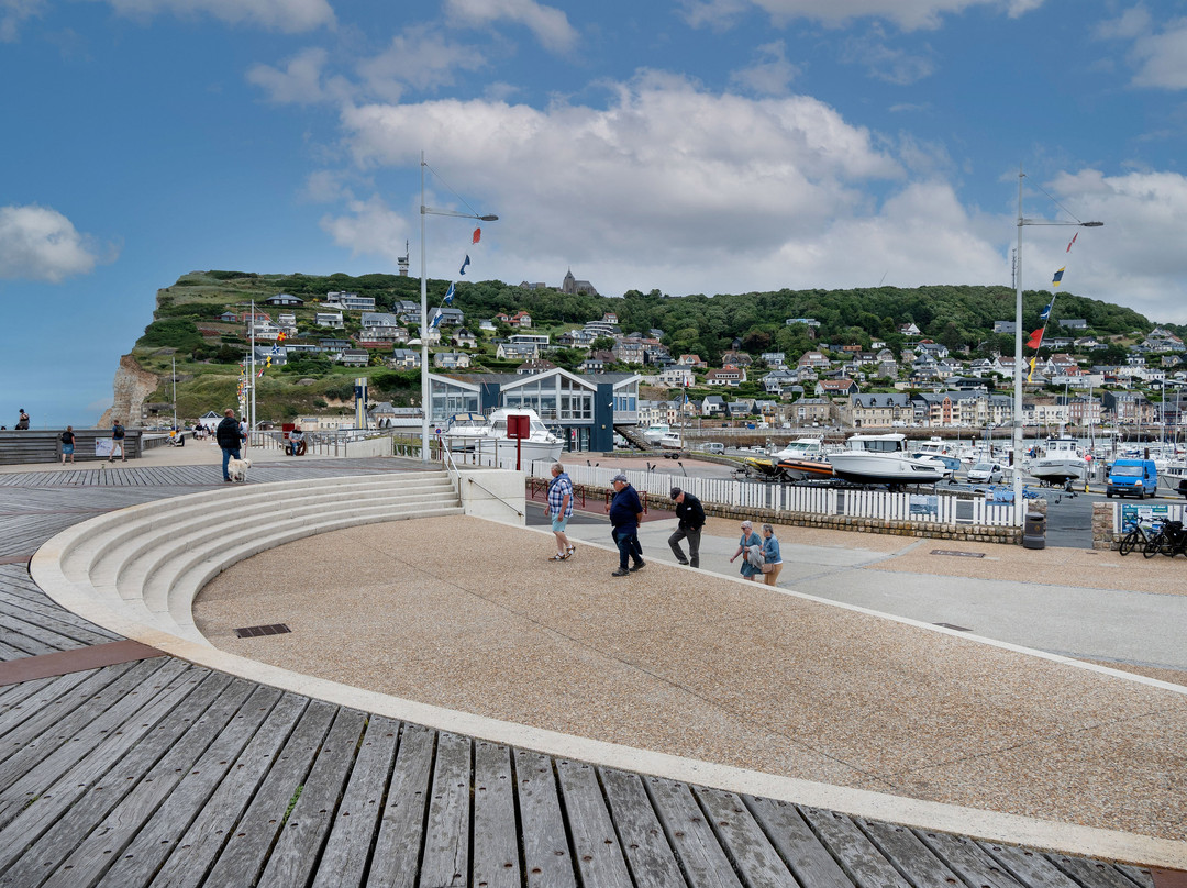 Promenade De La Plage De Fécamp-费康必去景点