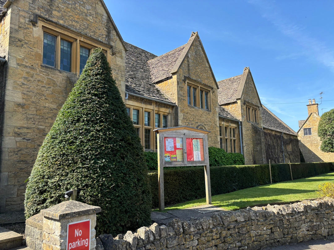 格洛斯特-沃里克铁路-切尔滕纳姆必去景点