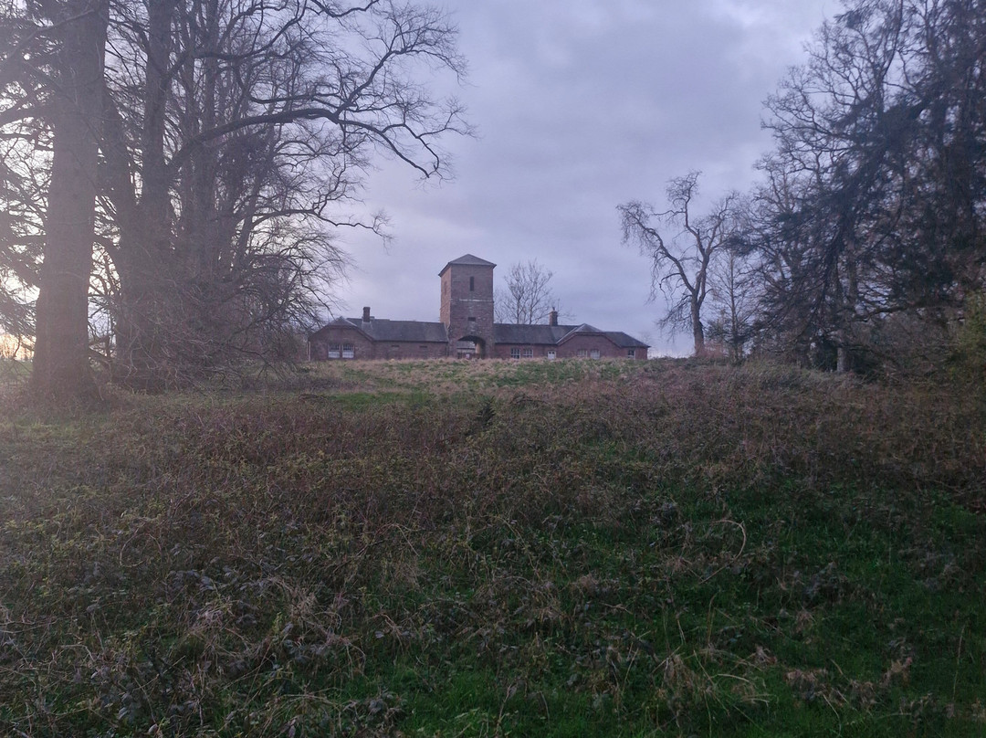 修道士冲击平原乡村别墅酒店主图