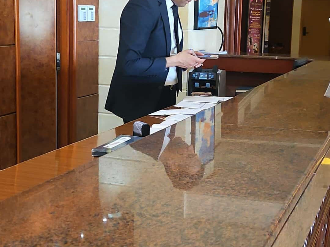 努尔海水浴皇宫度假酒店主图