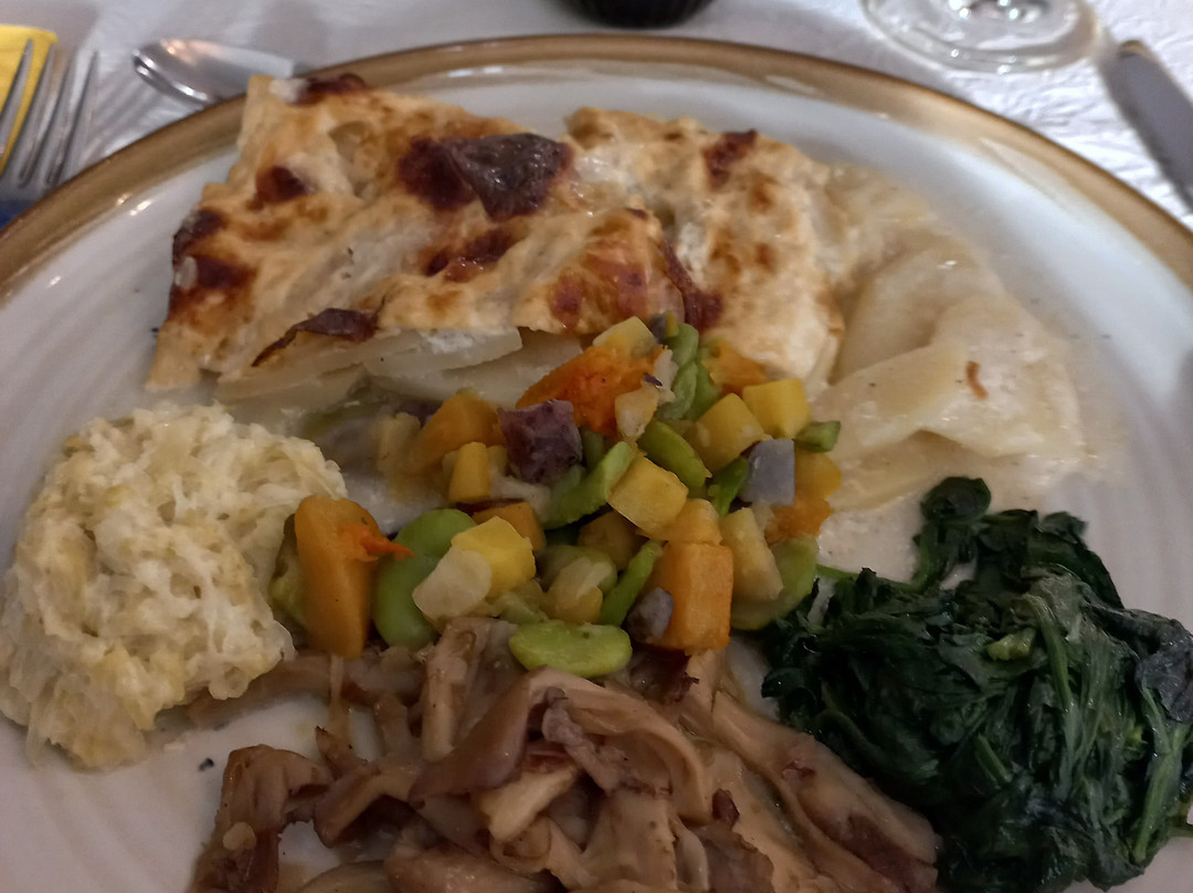 瑞雷沃斯格斯酒店主图