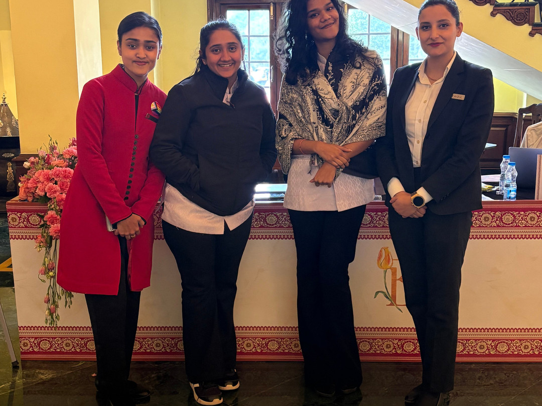 拉利特大皇宫斯里纳格酒店主图