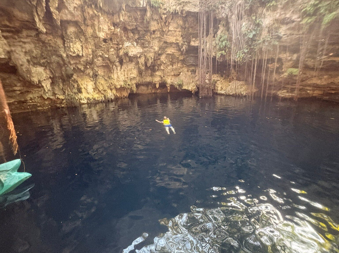 Cenote Lol-Ha-Yaxuna必去景点