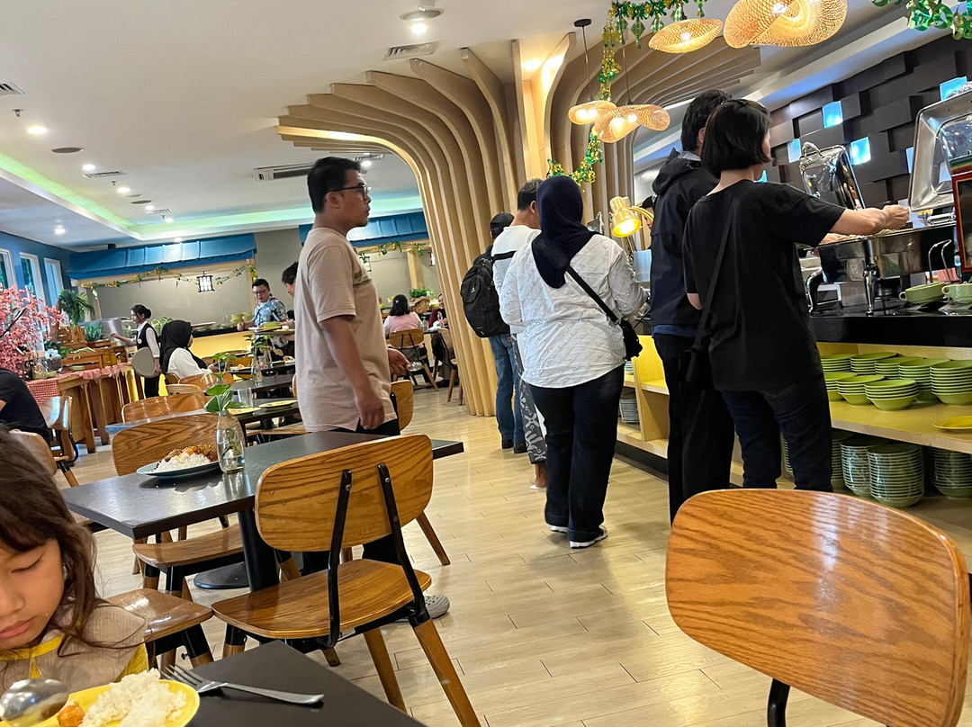 阿拉住宅游泳池景观开放式公寓酒店 - 近加丁塞尔彭主图