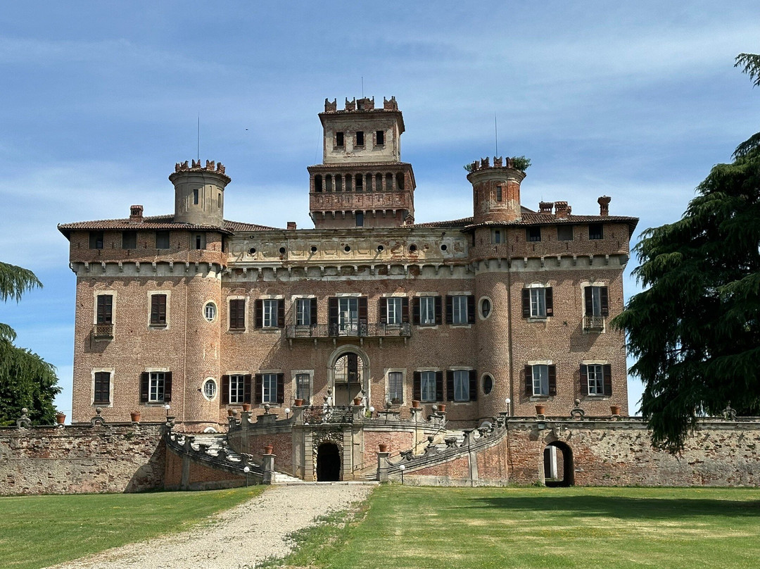 Castello Di Chignolo Po-Chignolo Po必去景点