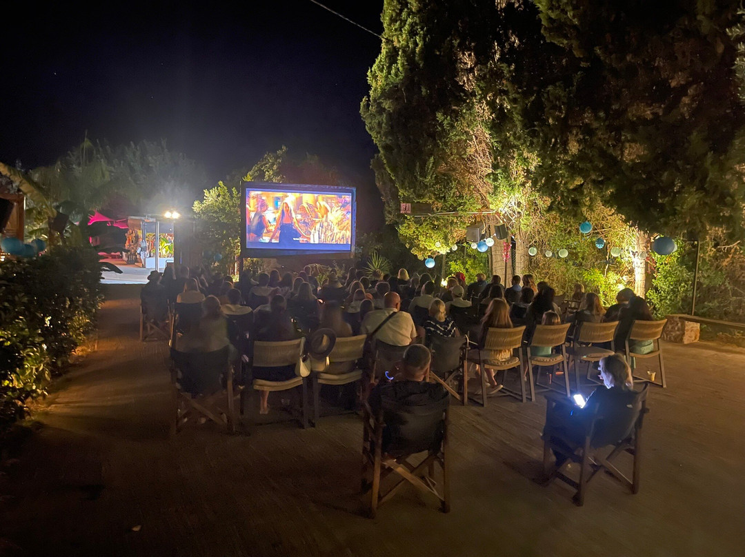 Open Air Cinema-Neo Klima必去景点