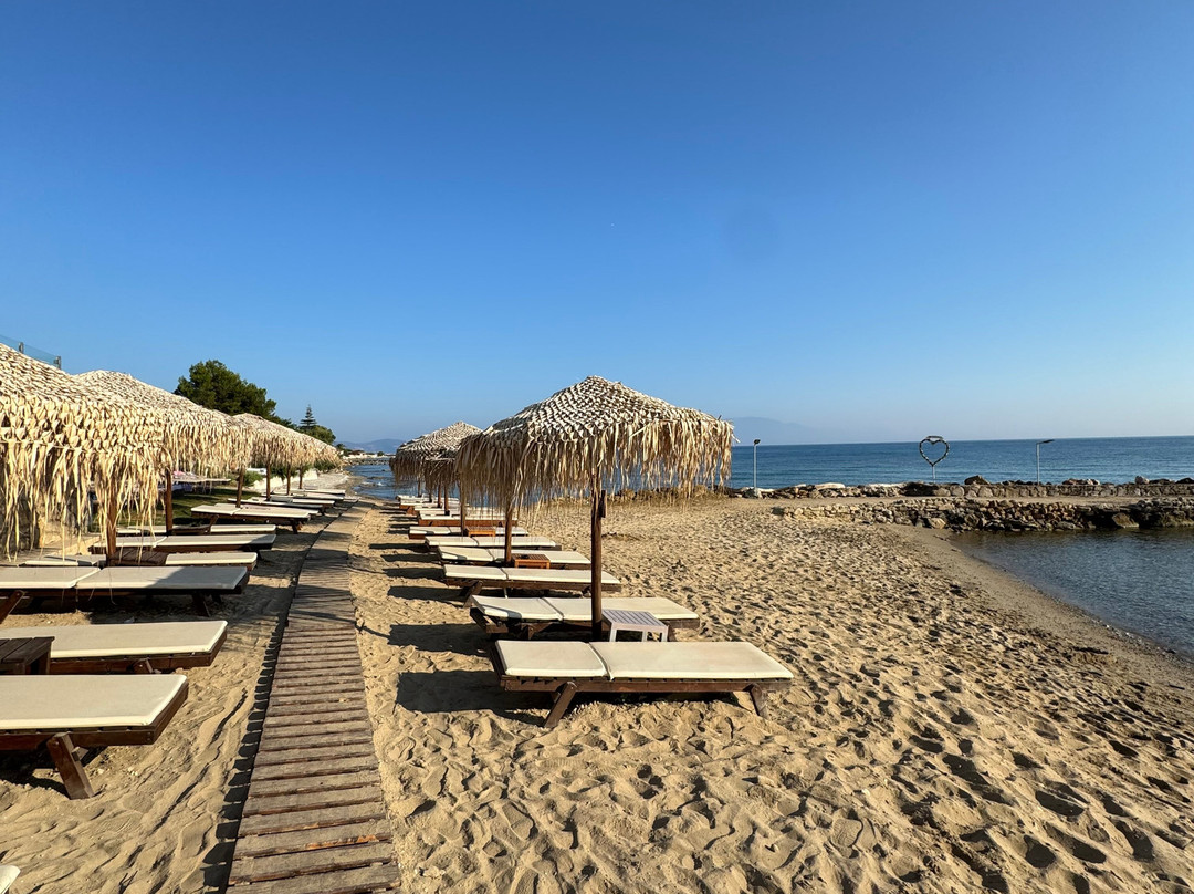 Golden Coast Beach主图