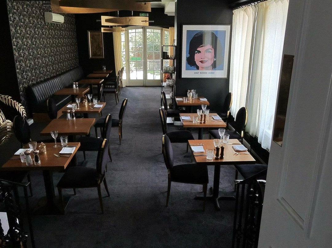 阿德莱德皇家酒店主图