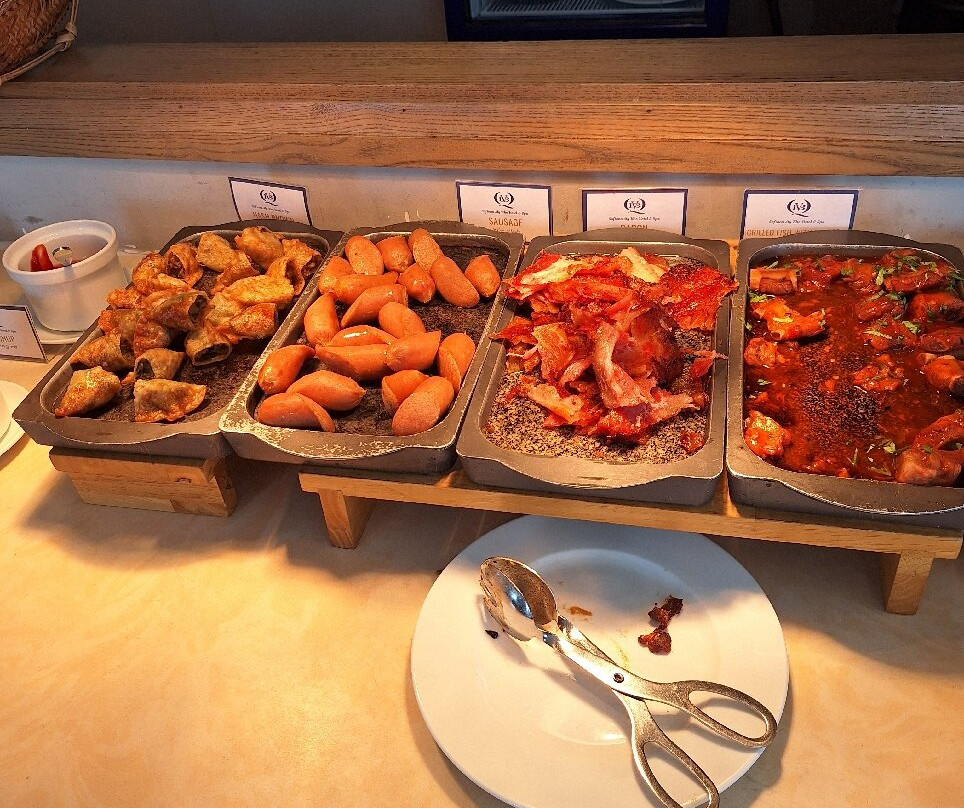 美溪索菲亚娜水疗酒店-屋顶泳池酒吧主图