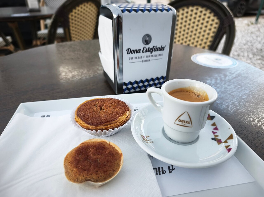 Queijadas e travesseiros Dona Estefânia em Sintra