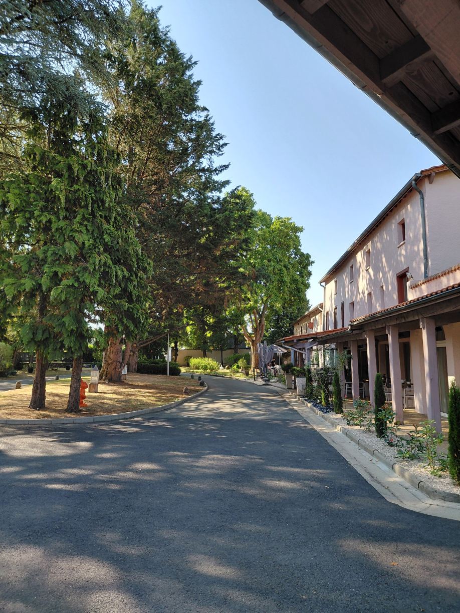 Logis Hôtel le Parc de Geoffroy-旅行者