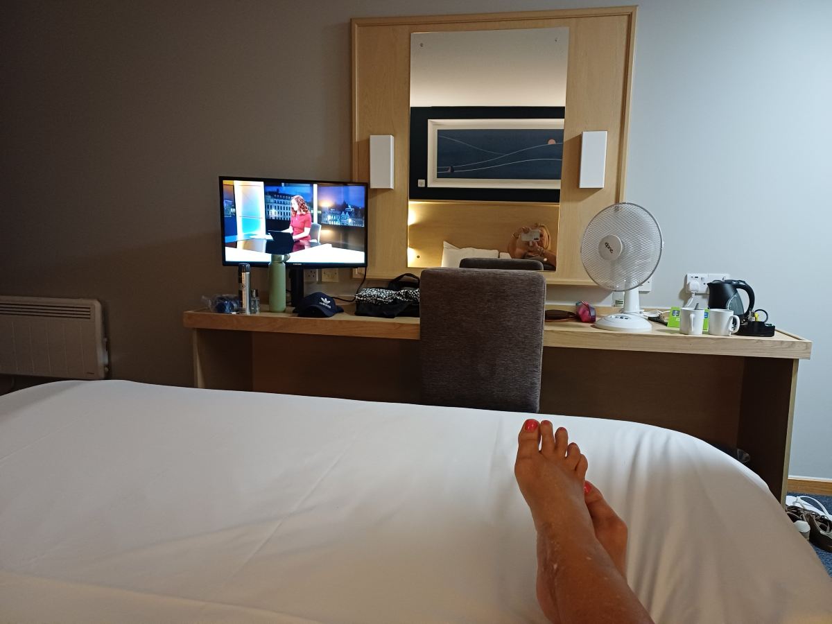诺丁汉东米德兰兹机场多宁顿公园M1旅客之家酒店-旅行者