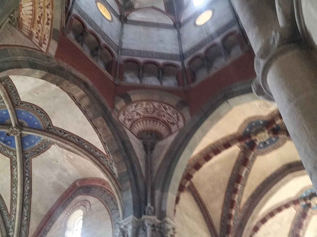 Basilica di Sant'Andrea-韦尔切利必去景点