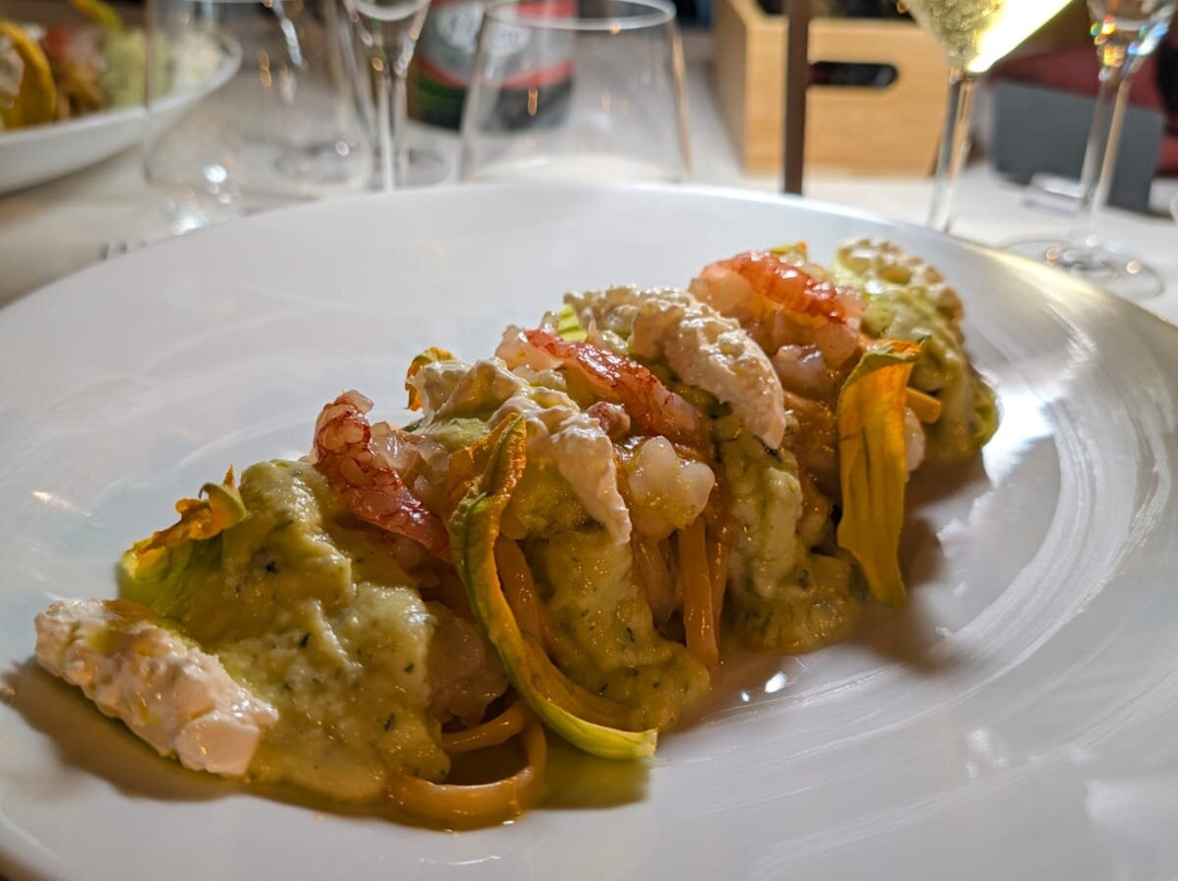 Elementi ristorante cucina autentica