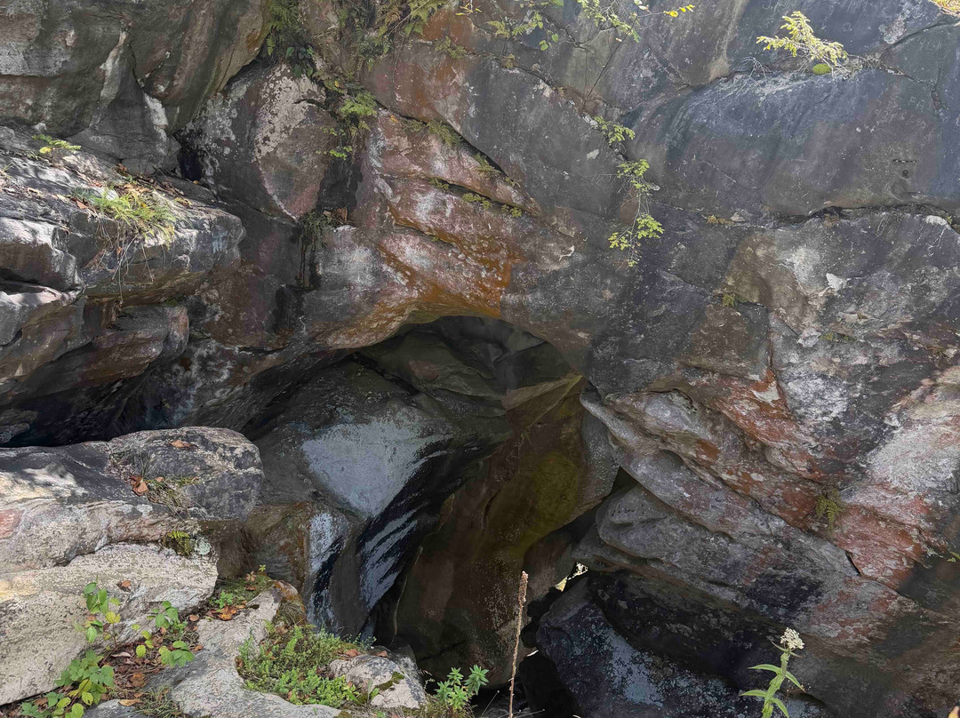 Natural Bridge State Park-North Adams必去景点