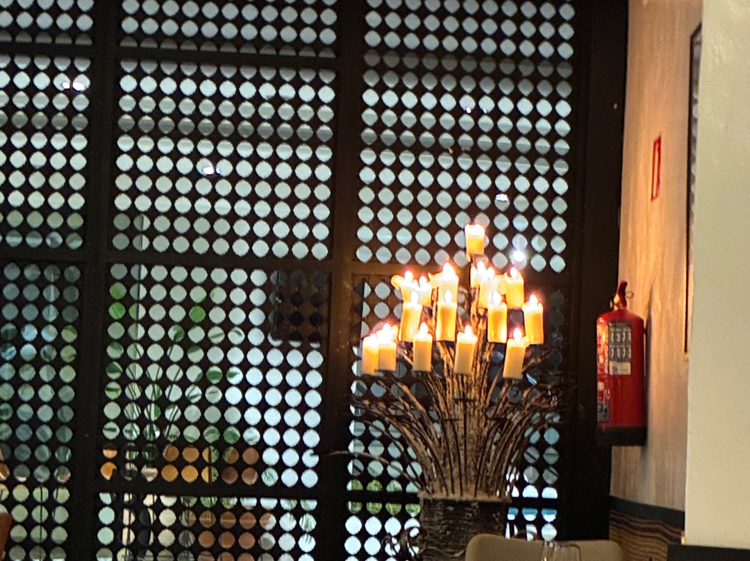 H10蒂曼法亚皇宫酒店主图