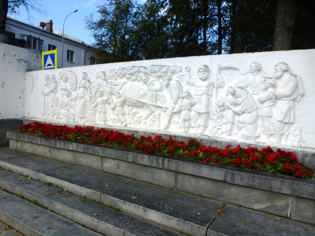 Nekrasov Monument-雅罗斯拉夫必去景点