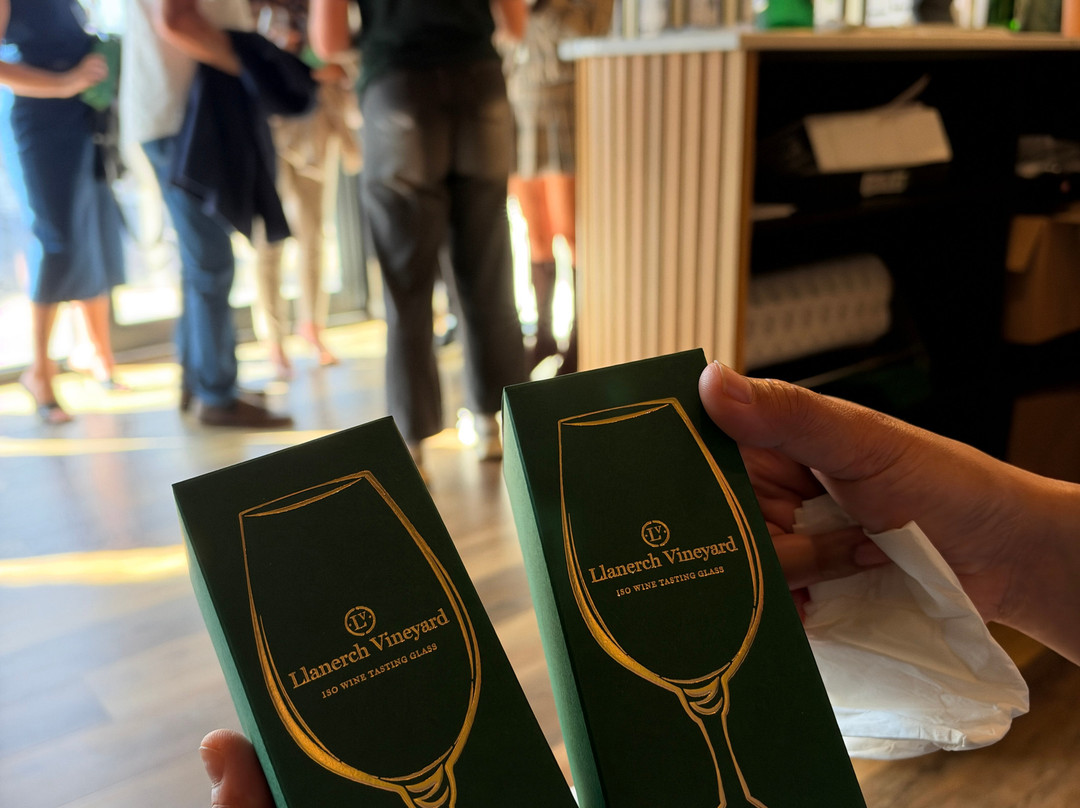 The Tasting Lodge @ Llanerch Vineyard-Hensol必去景点