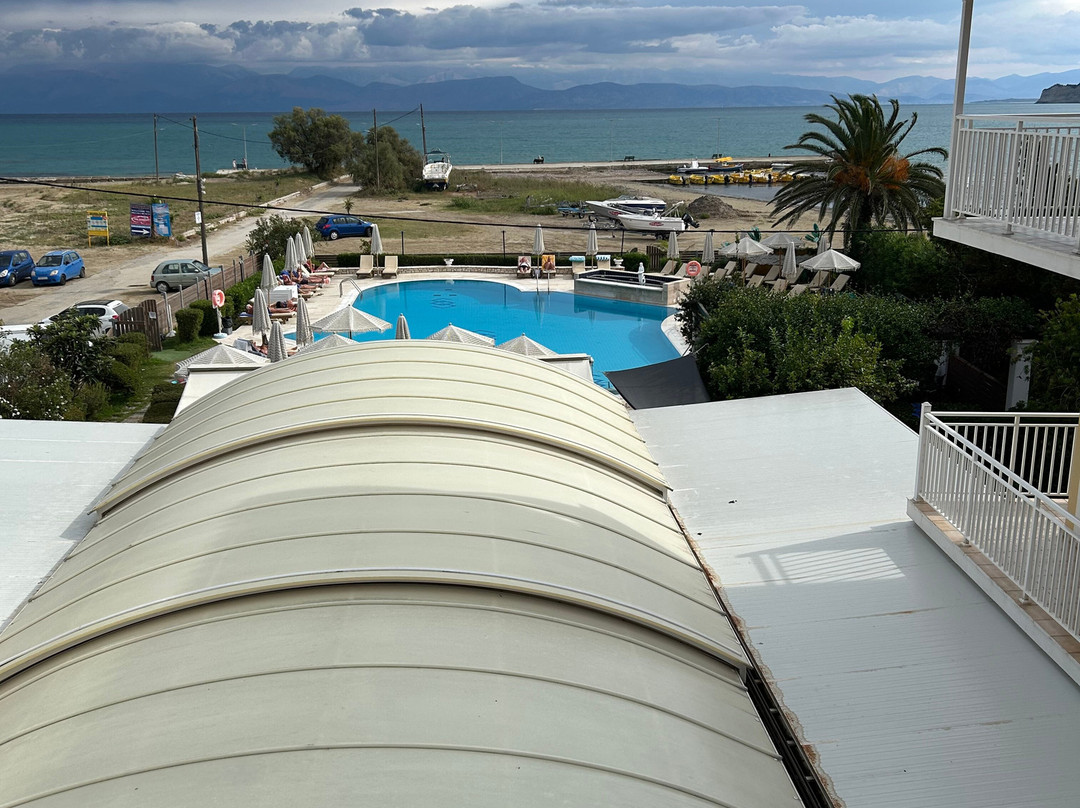 Three Brothers Pool Bar-Restaurant-Hotel主图