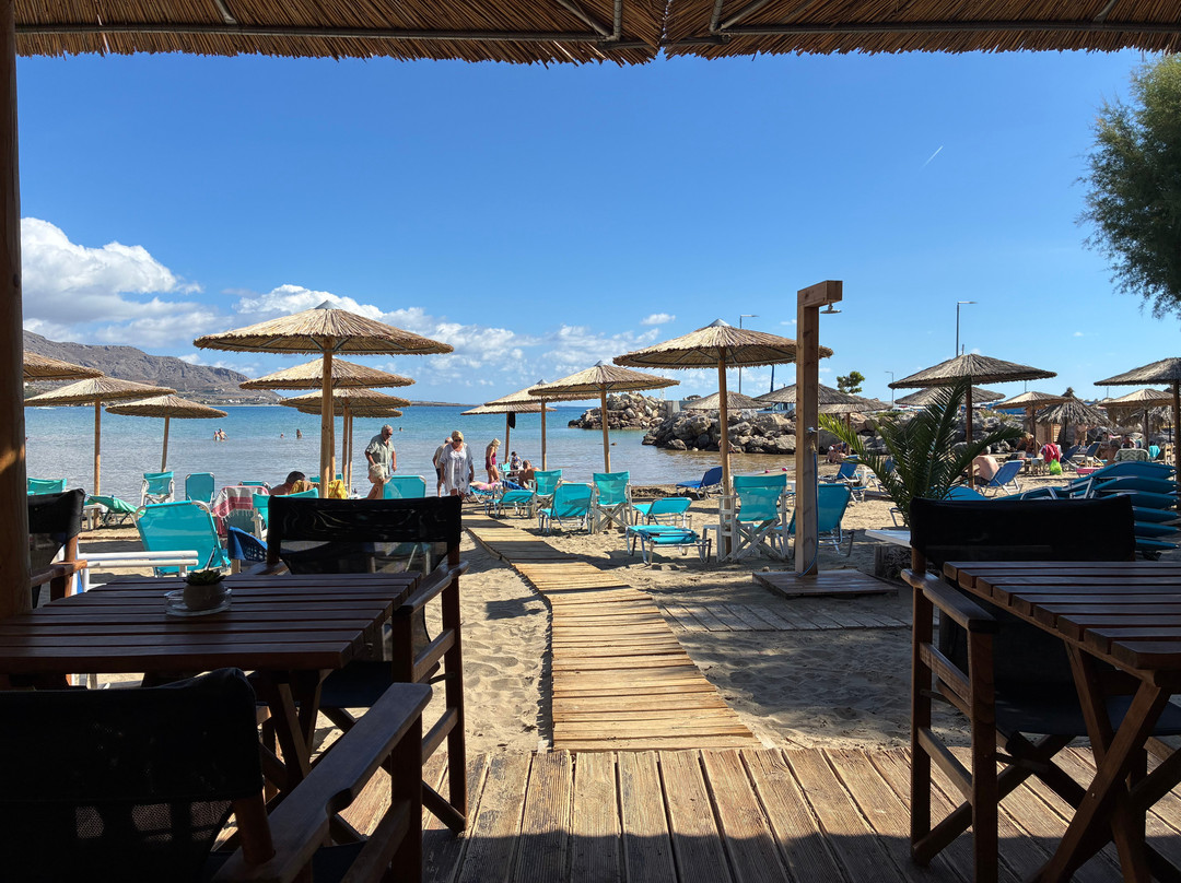 Melydron Cafe Beach Bar