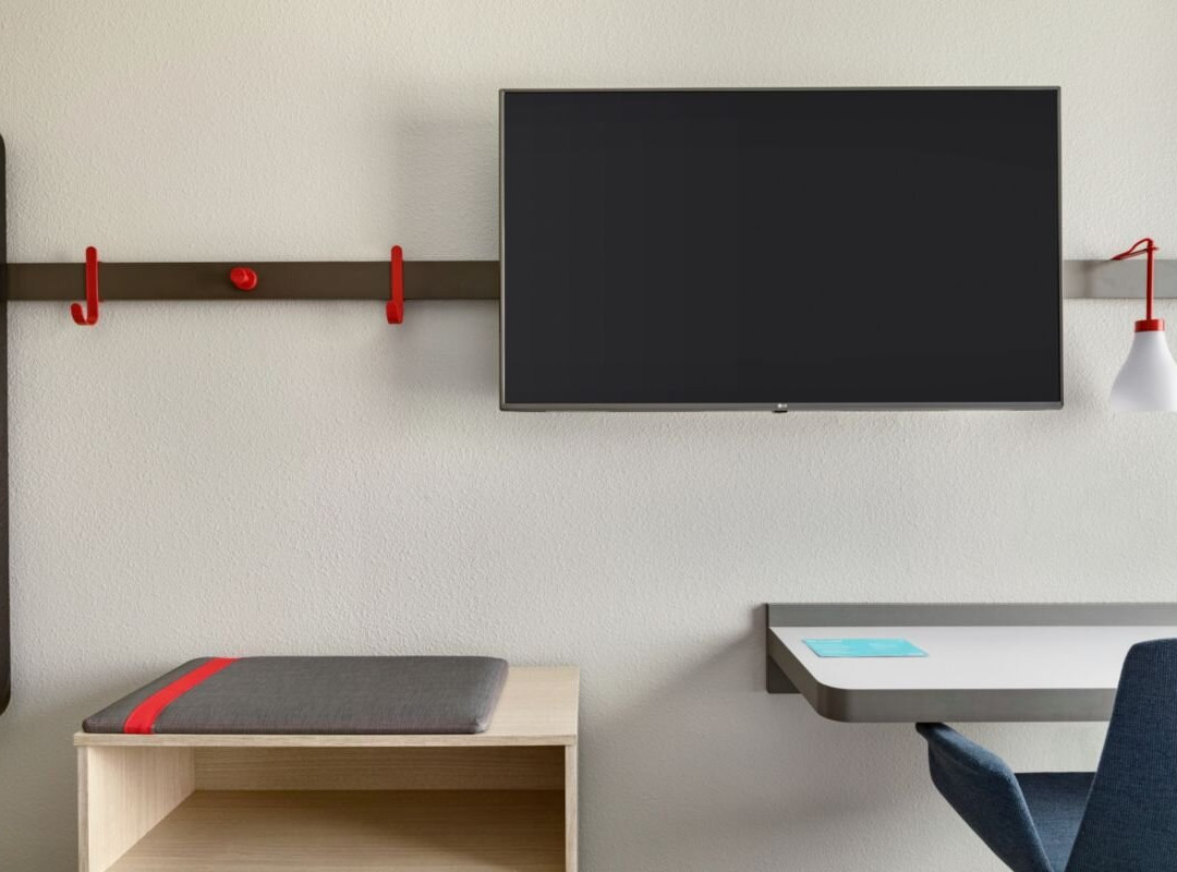 Avid Hotels Milwaukee West - Waukesha by IHG主图