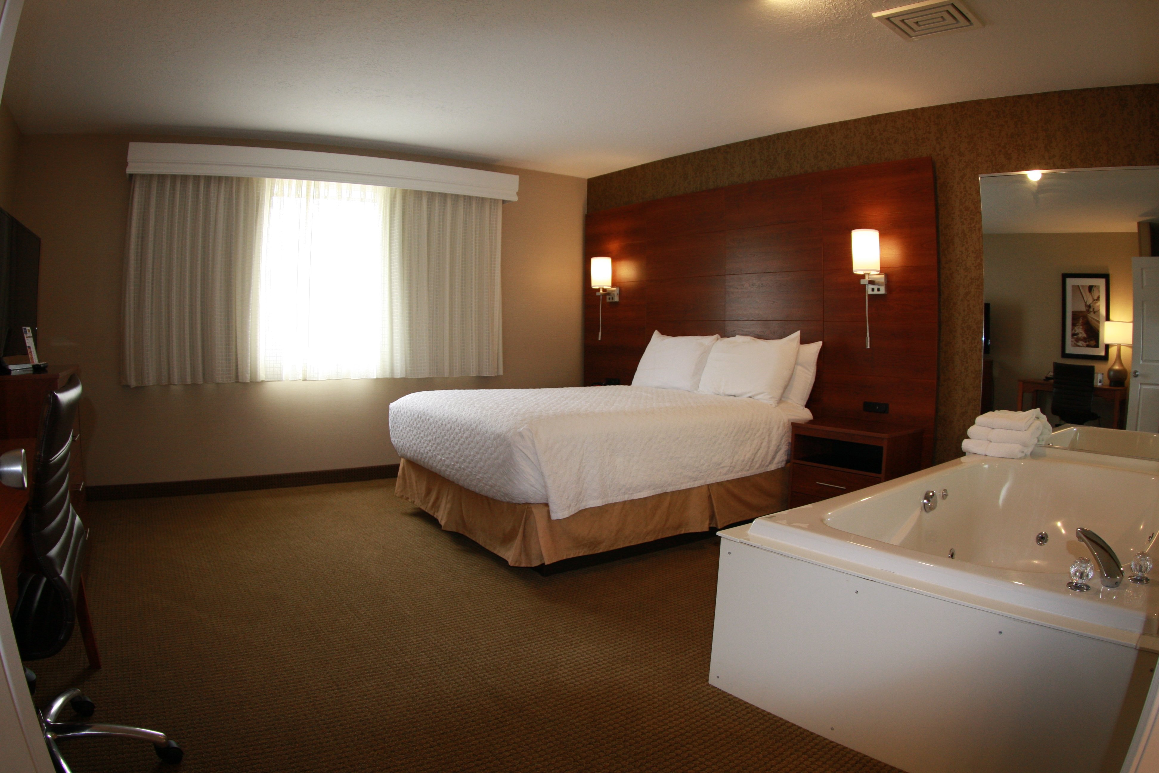 Budget Host Inn & Suites-官方
