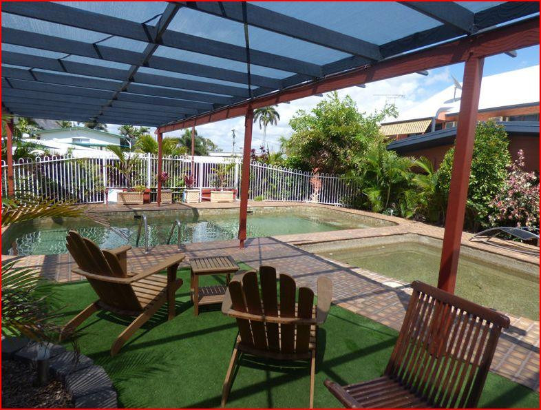 Cluden Park Motor Inn