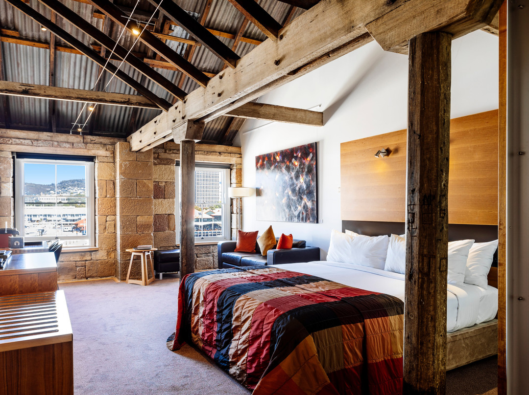 亨利琼斯艺术酒店主图