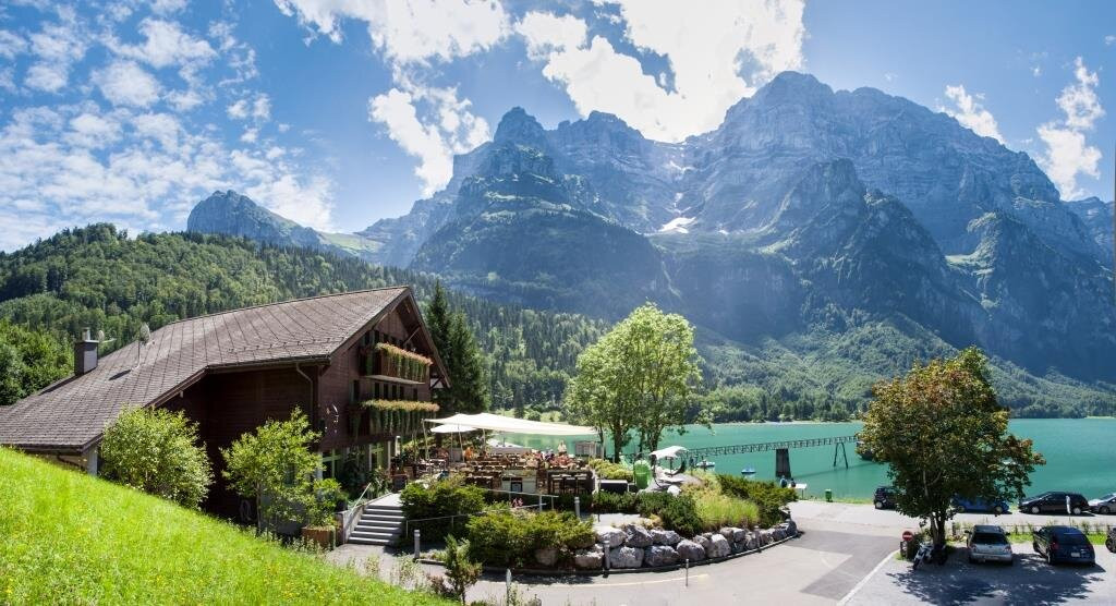 Haslen酒店住宿-Hotel Rhodannenberg