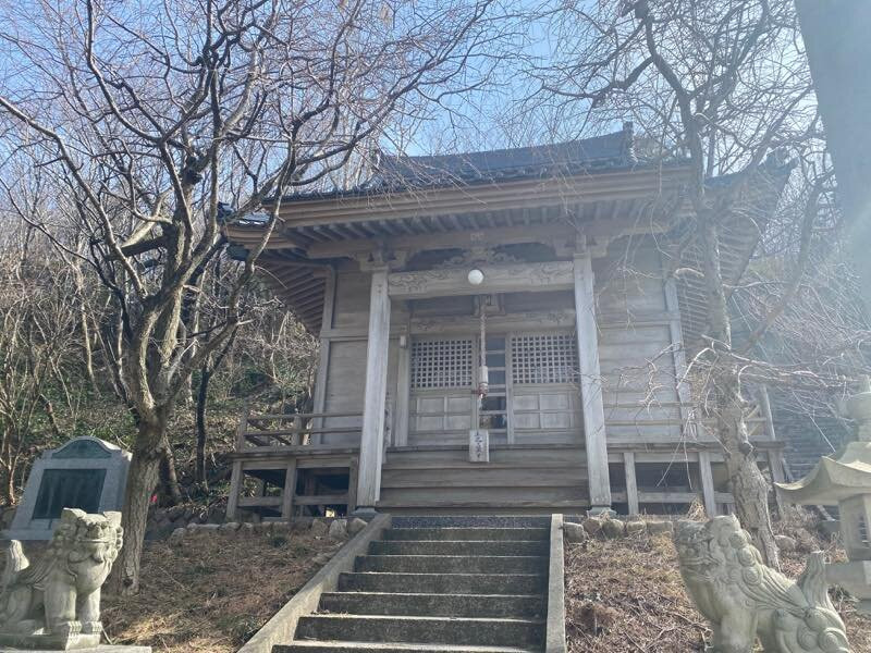 Iyahiko Shrine景点图片