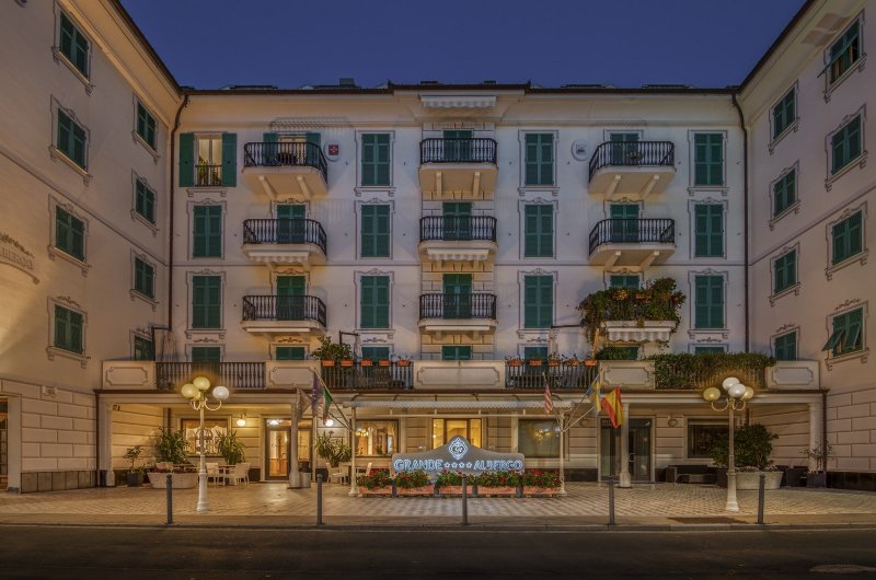 Grande Albergo-官方