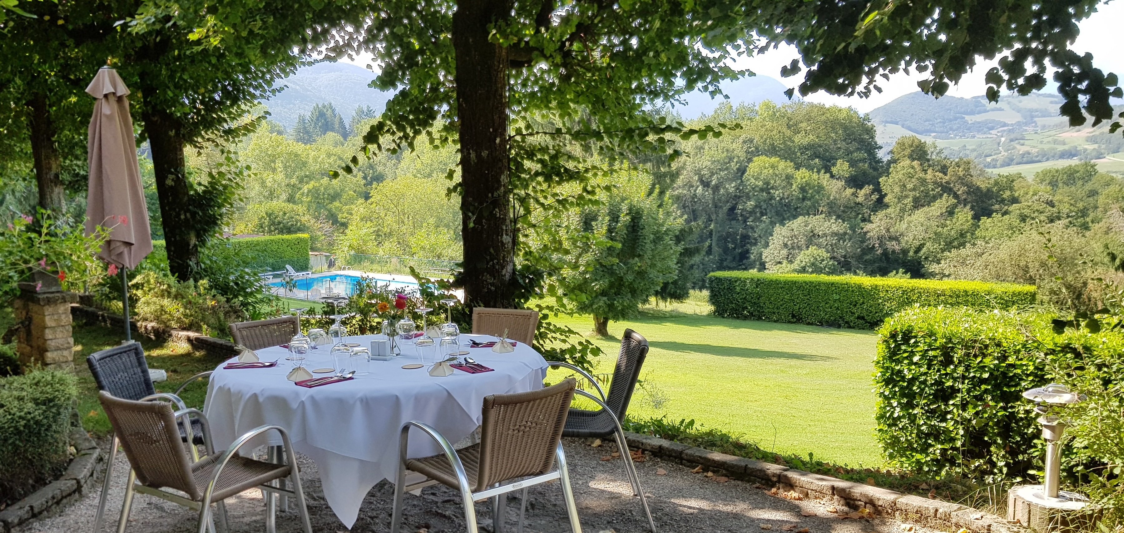 Hôtel Restaurant Les Mesanges-官方