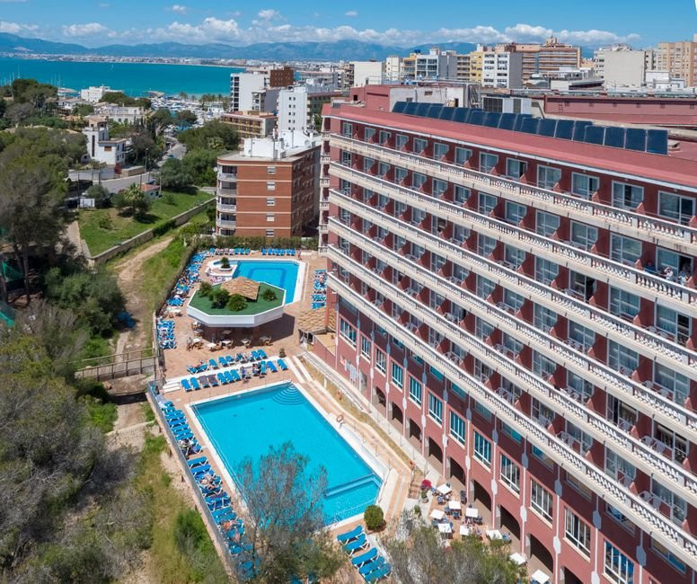 Cala Blava酒店住宿-Seramar Hotel Luna Park Adults Only