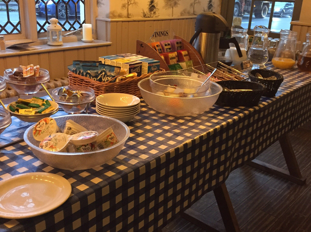 Wheatsheaf Hotel主图