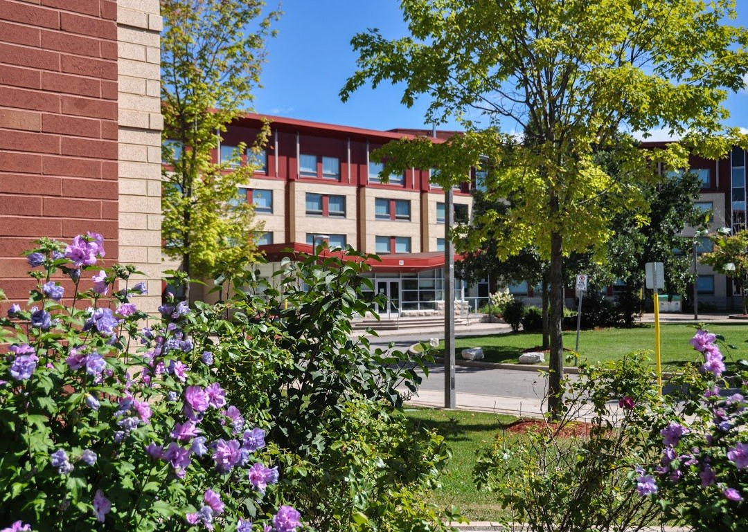 奥克维尔公寓及会议中心酒店