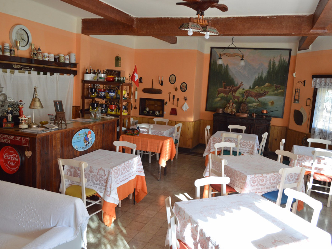 Hotel y Cabañas Halcón