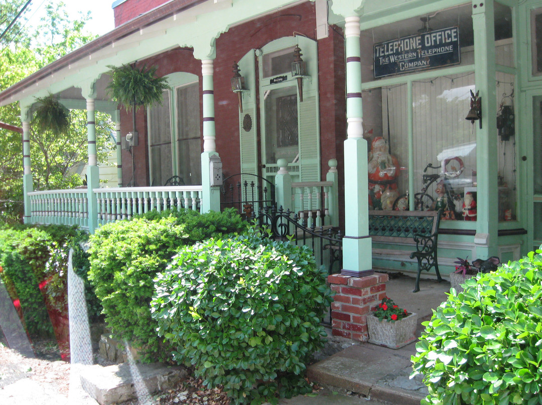 Pine Mountain Village-尤里卡斯普林斯必去景点