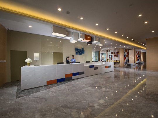 汇融广场智选假日酒店主图