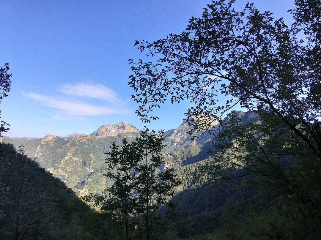 Altalena al Monte Forato Alpi Apuane景点图片