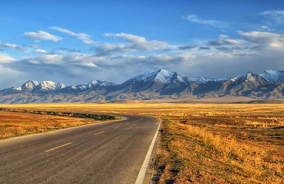 Apple Hostel Tours and Activities-比斯凯克必去景点