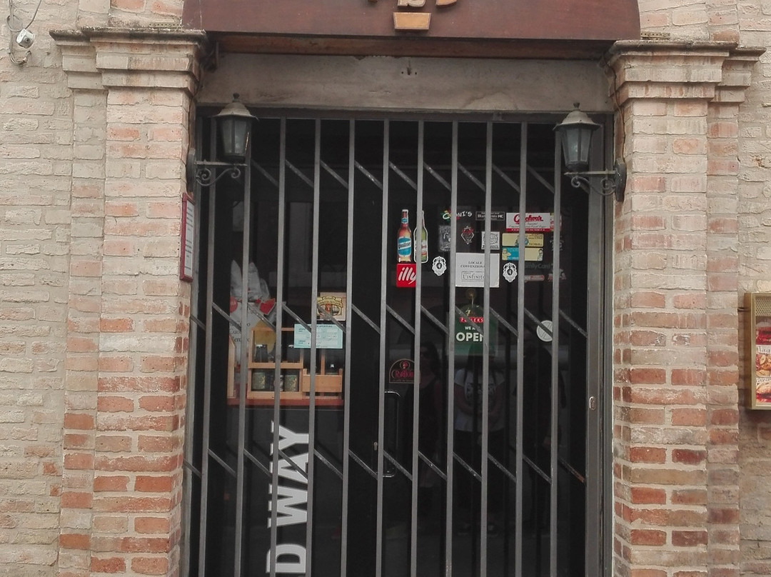SKASA pub