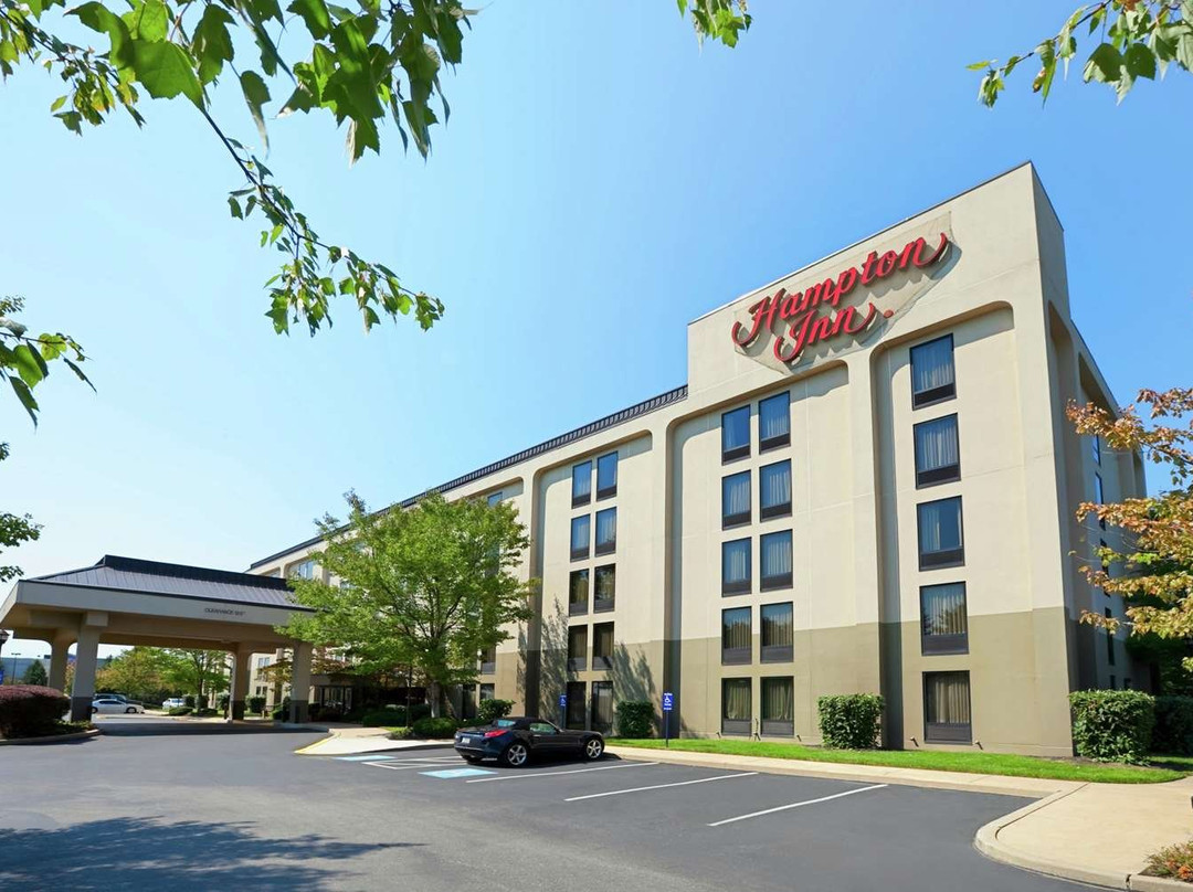 Hampton Inn York主图