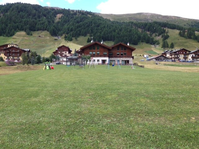 Paradise Lodge主图