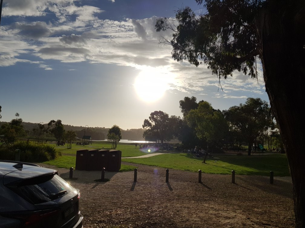 Lilydale Lake-Lilydale必去景点