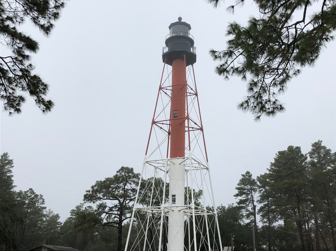 Crooked River Lighthouse景点图片