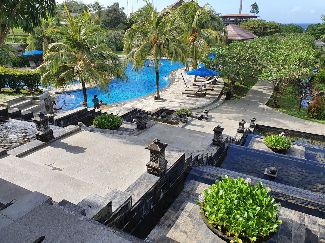 大鲁雷度假酒店主图