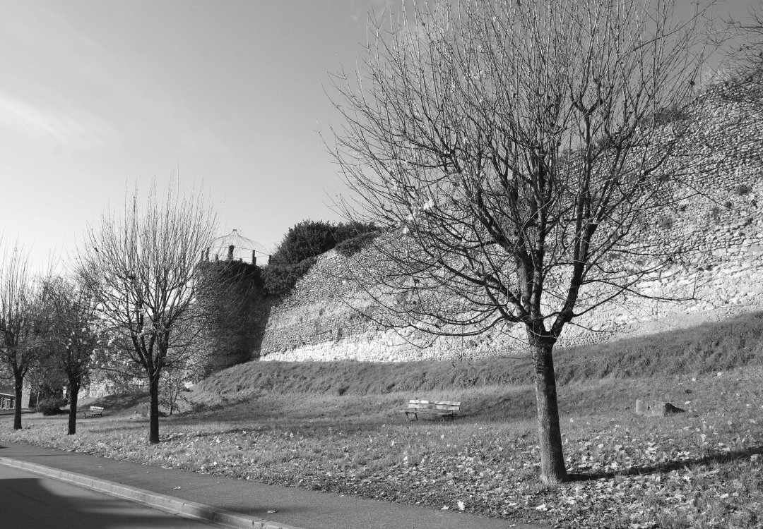 Les Remparts Et La Tour De La Guimbarde景点图片