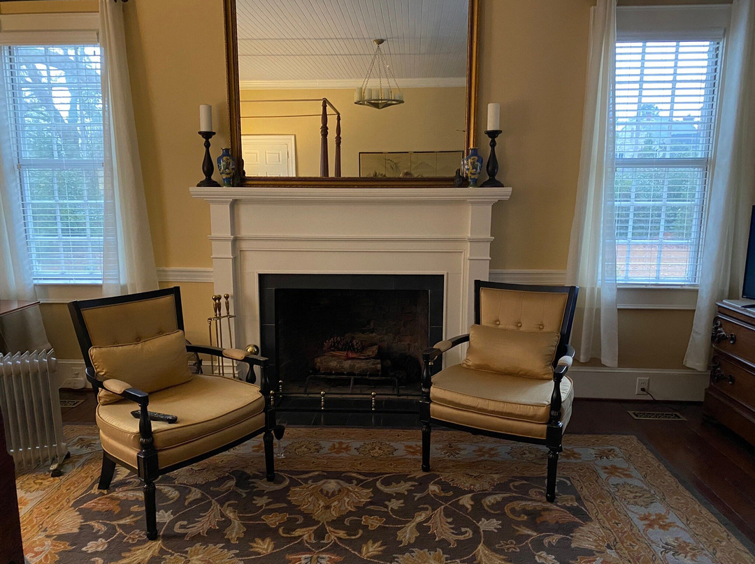 The Elizabethtown Inn主图