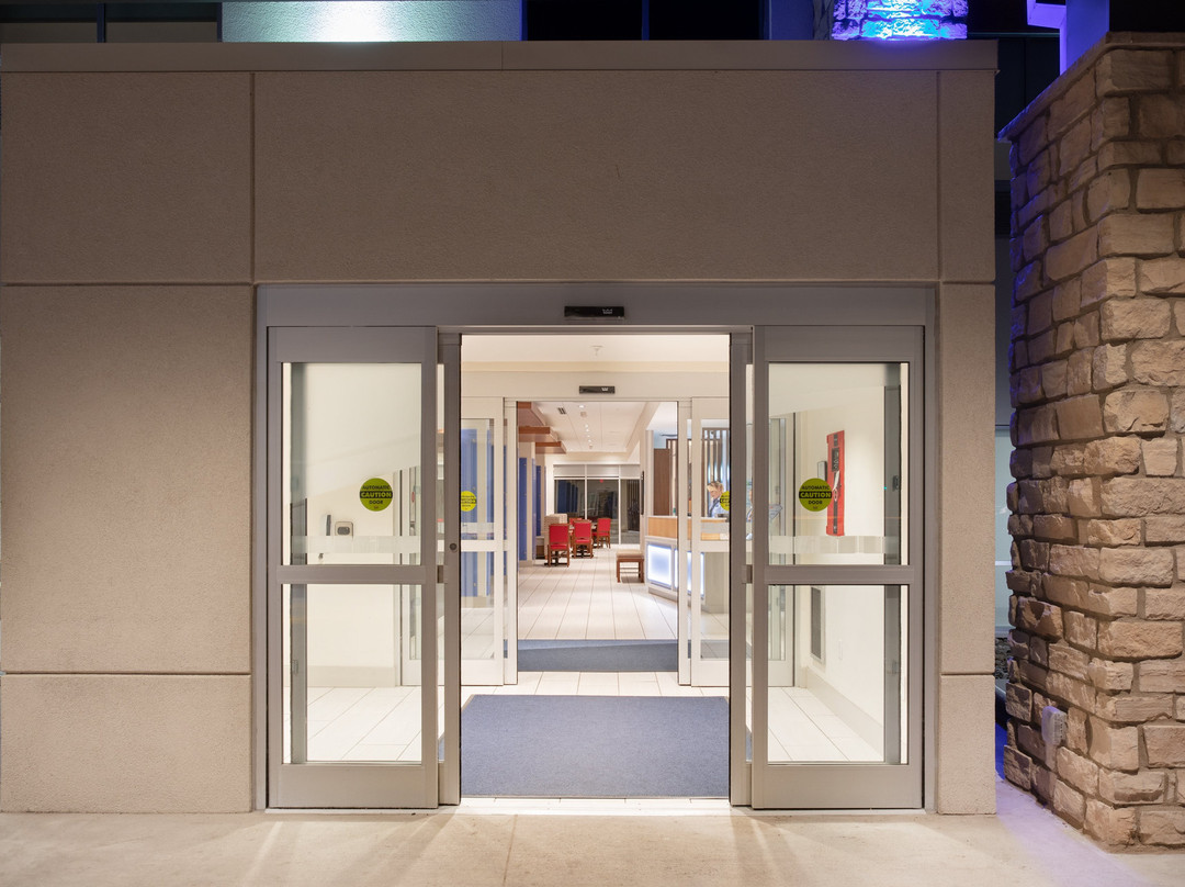 Holiday Inn Express & Suites Sterling by IHG主图